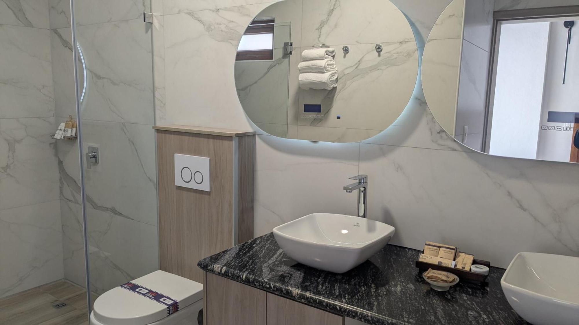 Hotel Boutique Mitad Del Mundo Quito Ngoại thất bức ảnh